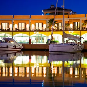 Marina Place Отель